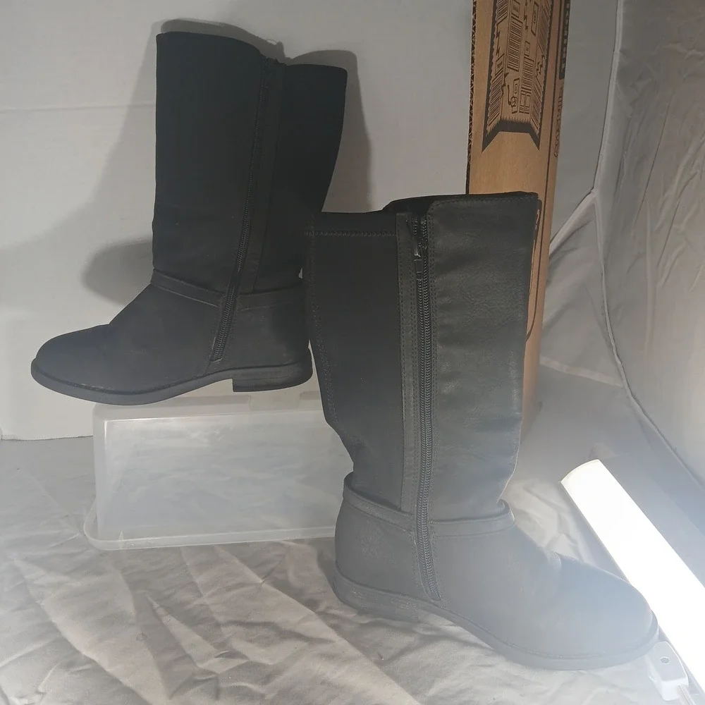 DKNY Girls Black Tall Riding Boots Side Zip Logo Harness Size‎ 1 US/12.5 UK